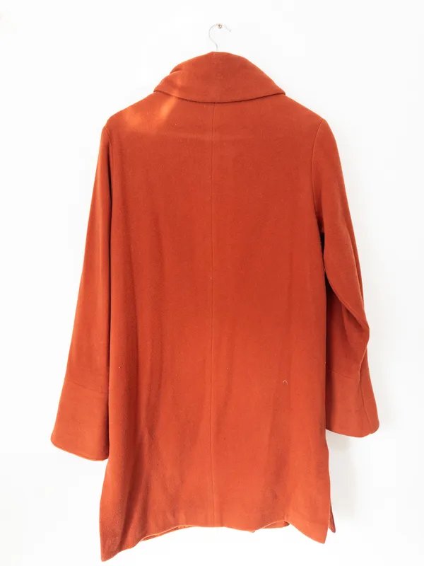 Tapado de paño terracota cuello alto