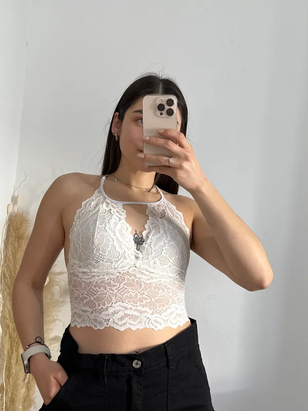 Top encaje blanco cruzado talle m