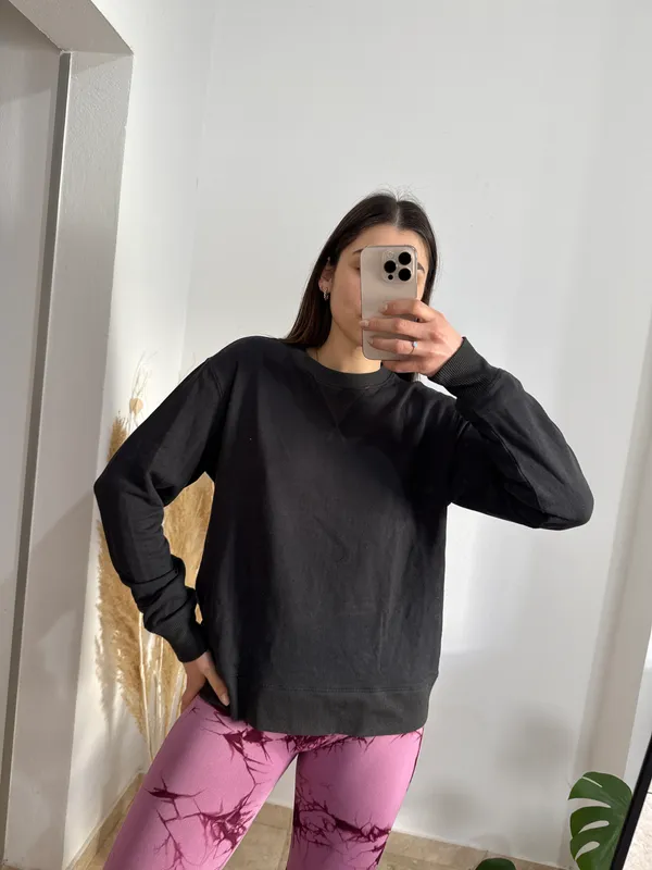 Buzo deportivo negro talle s