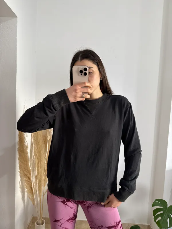 Buzo deportivo negro talle s