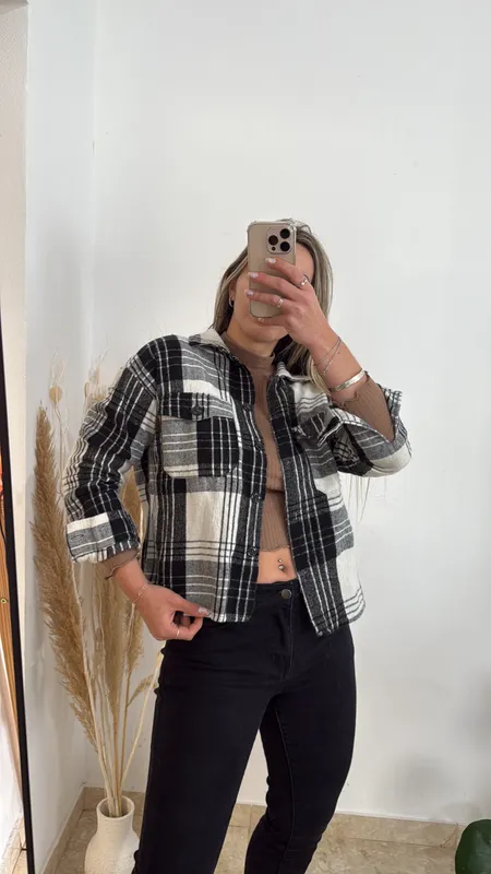 Sobrecamisa cuadrille negra y blanca talle s