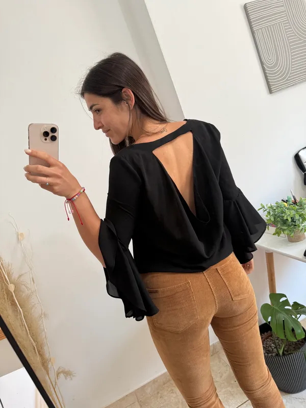 Blusa negra mangas anchas talle s zara