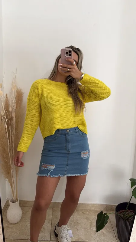 Pollera de jeans con roturas t.40