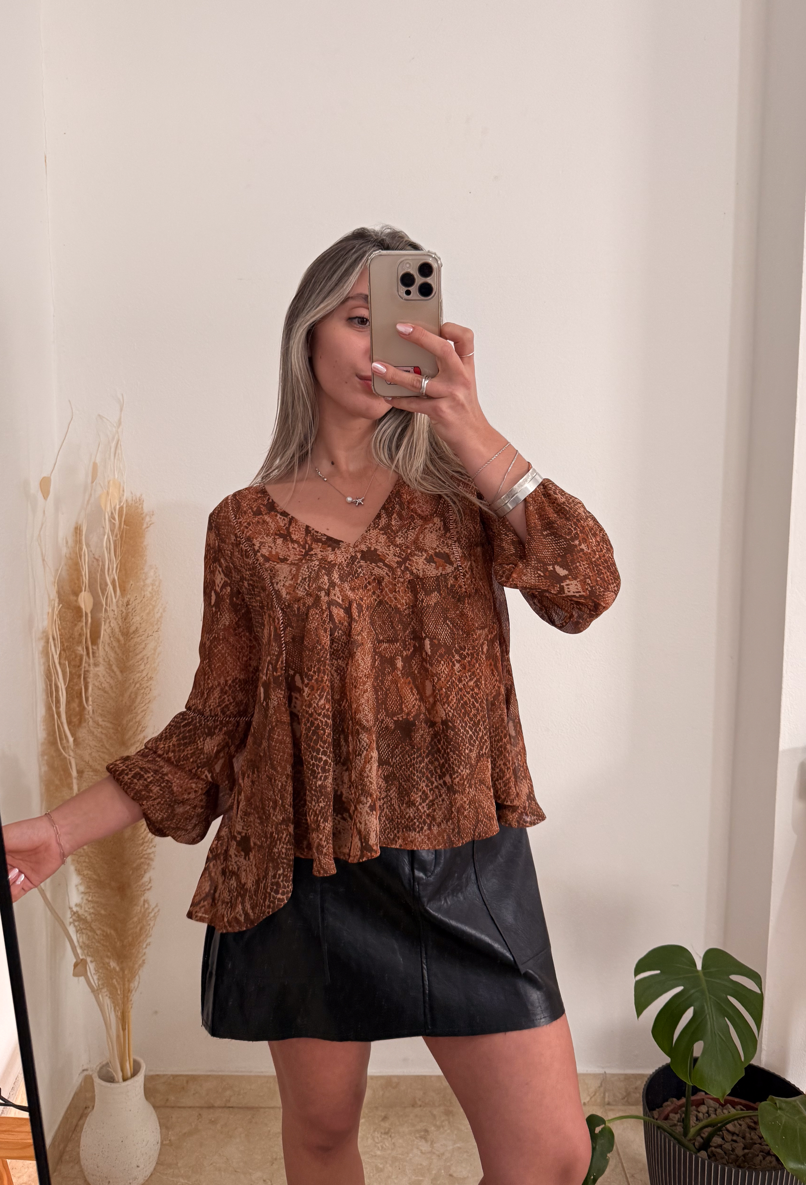 Camisa de gasa reptil talle s