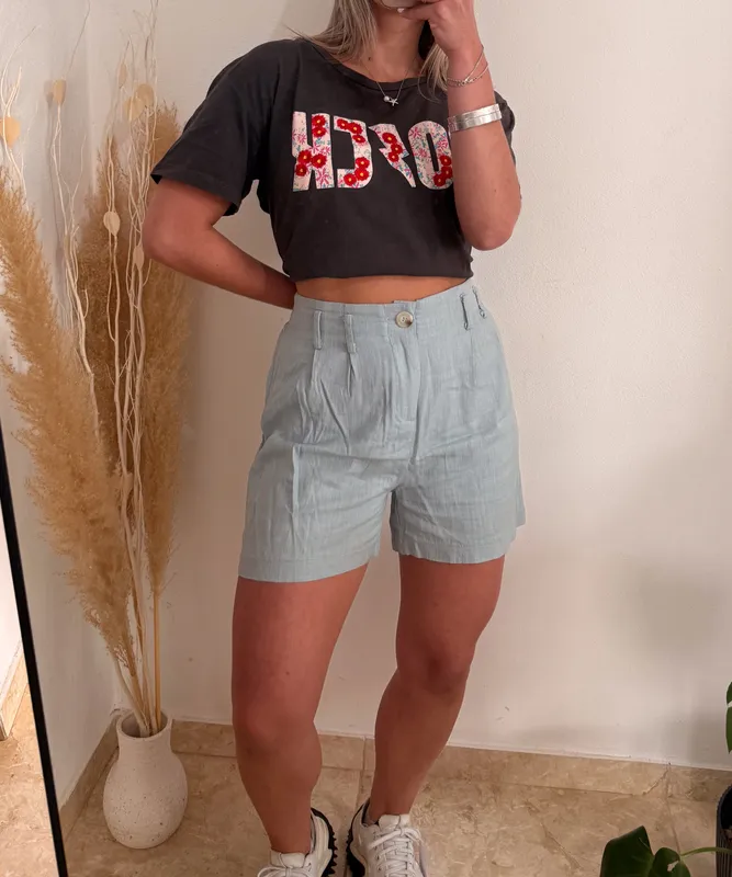 Shor de lino celeste talle 36