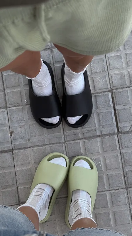 Chanclas negras mega cómodas y cancheras 35 al 39