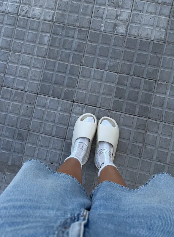 Chanclas negras mega cómodas y cancheras 35 al 39