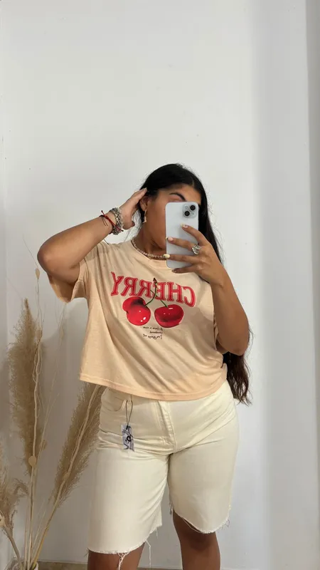 Remera cherry talle l