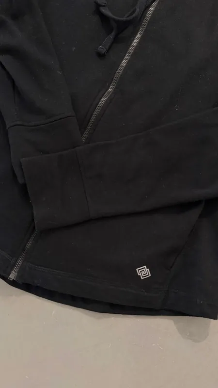 Campera de algodon negra talle m