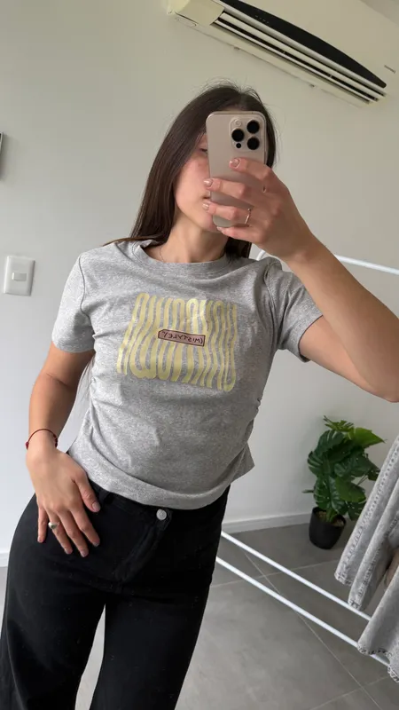 Remera gris c/frunce nueva talle l