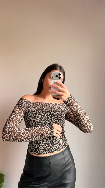 Blusa cuello bote print talle s