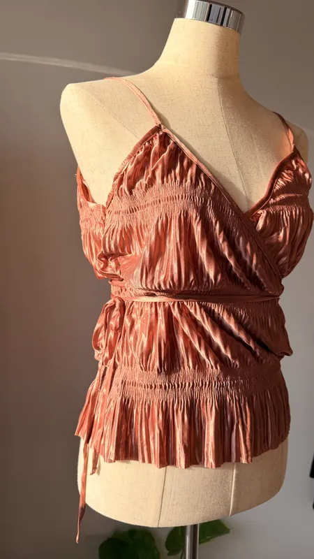 Top rosa con frunce talle s