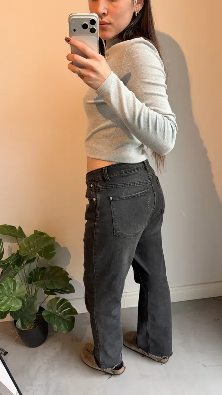 Jeans negro ancho talle 42