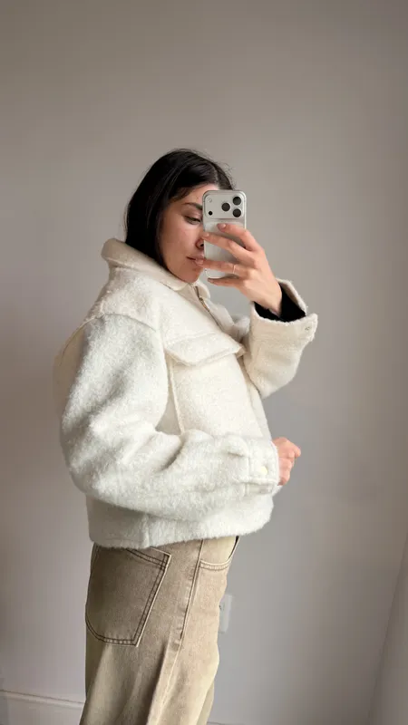 Campera blanca con dorado only
