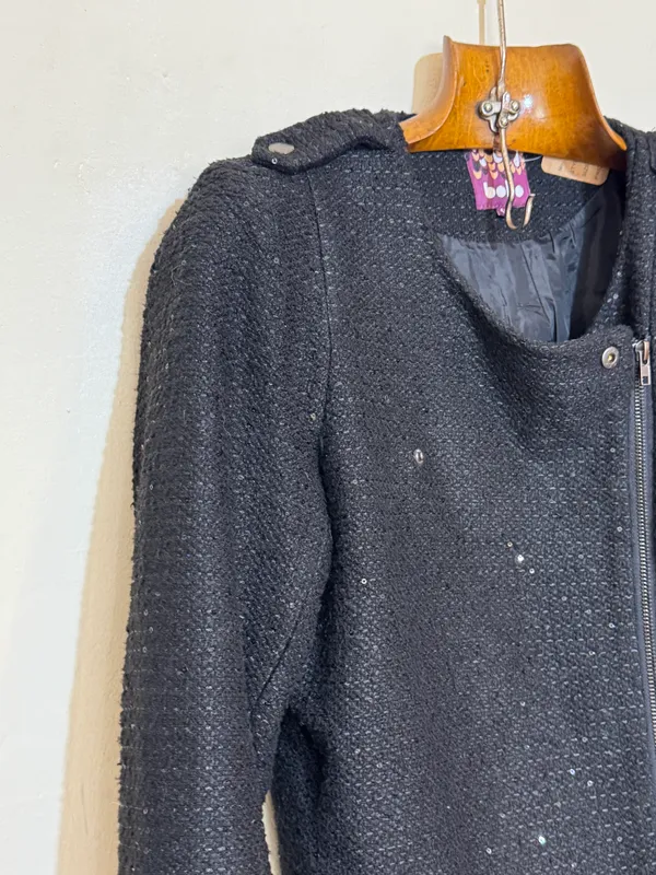 Chaqueta negra paño y lentejuelas