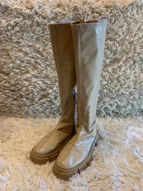 Z1-botas nude