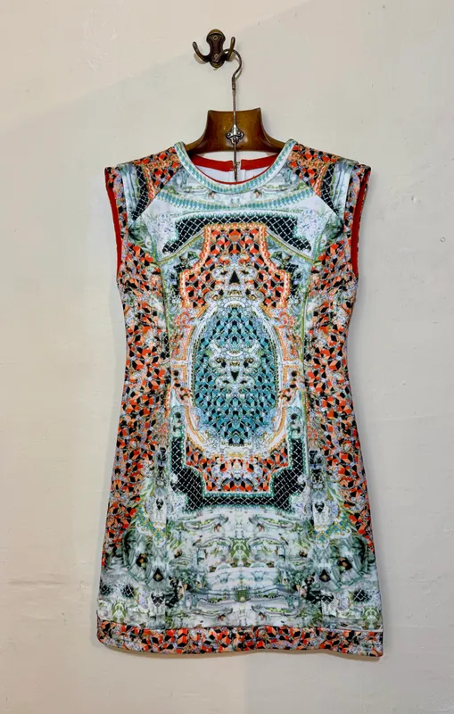 Vestido multicolor corto estampado