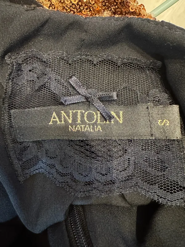 Vestido negro manga larga lentejuelas