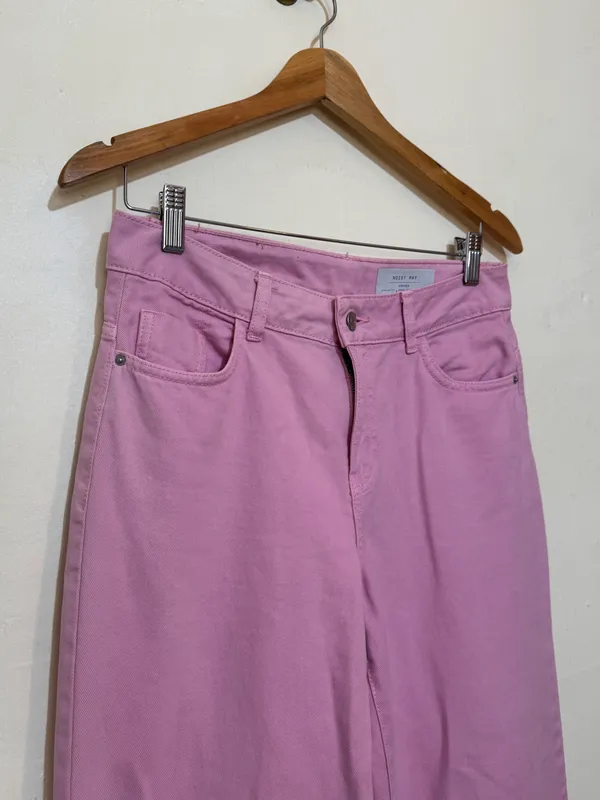 Pantalón jean rosado