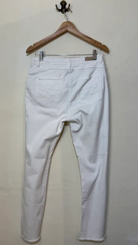 Pantalón blanco