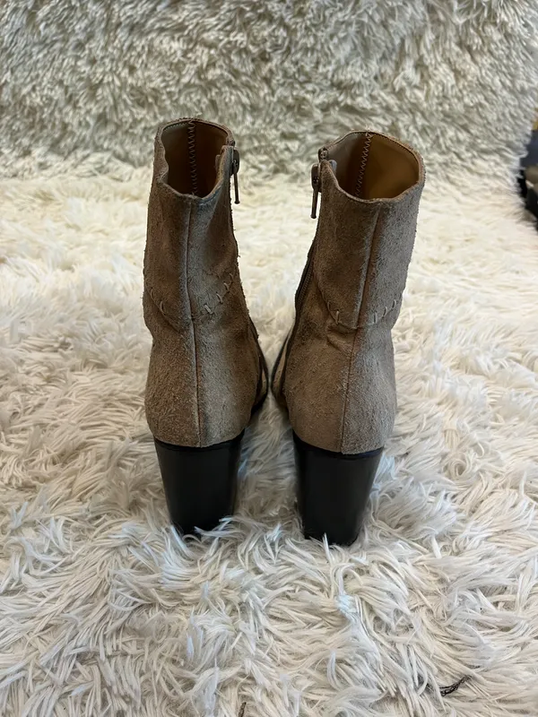 Bota cuero beige pespunte