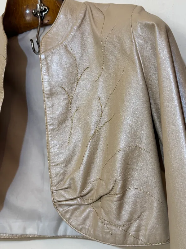 Torerita cuero beige oro