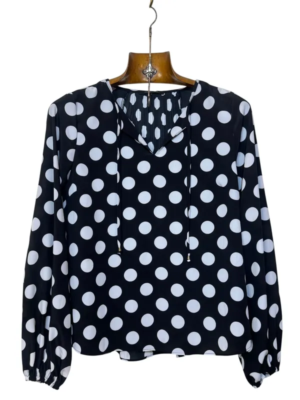 Blusa lunares blancos