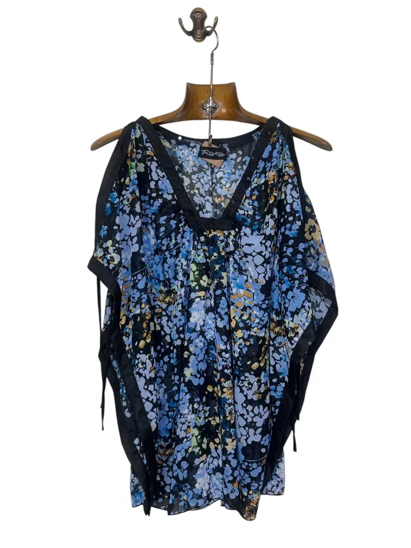 Blusón negro y azul estampado