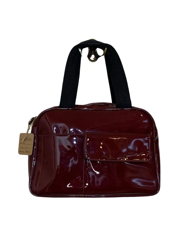 Cartera imitación charol bordó
