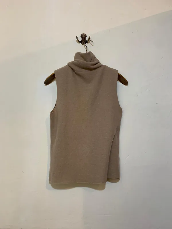Chaleco camel