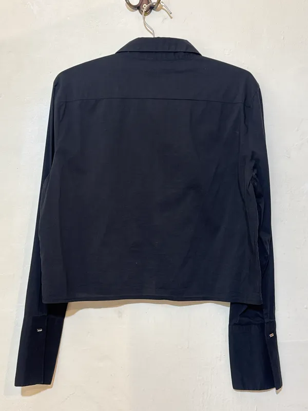 Camisa negra