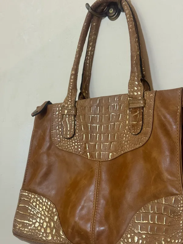 Cartera cuero y croco beige