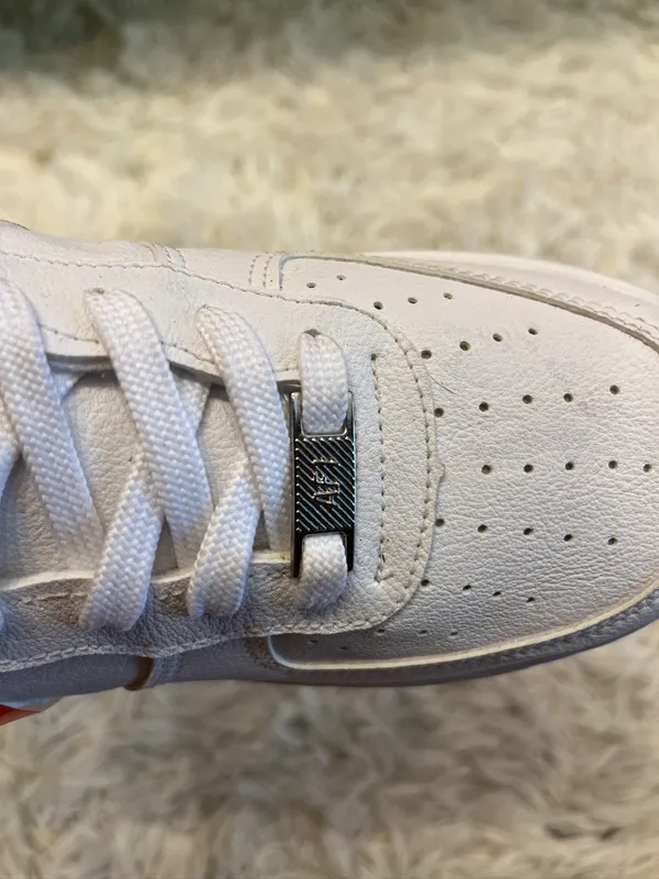 NIKE AIR FORCE BLANCOS