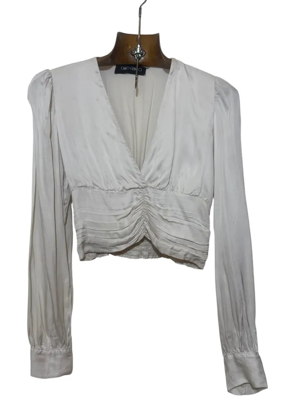 Blusita blanca satén