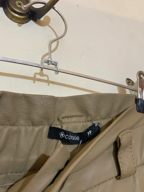 Pantalon barrel eco cuero