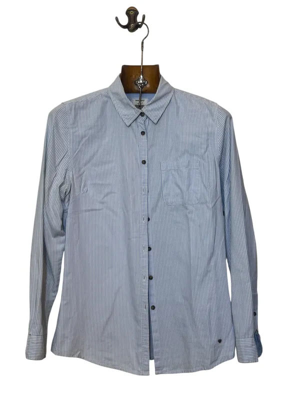 Camisa rayada celeste y blanca
