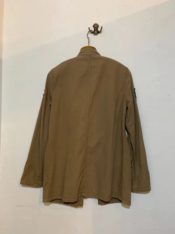 Chaqueta militar