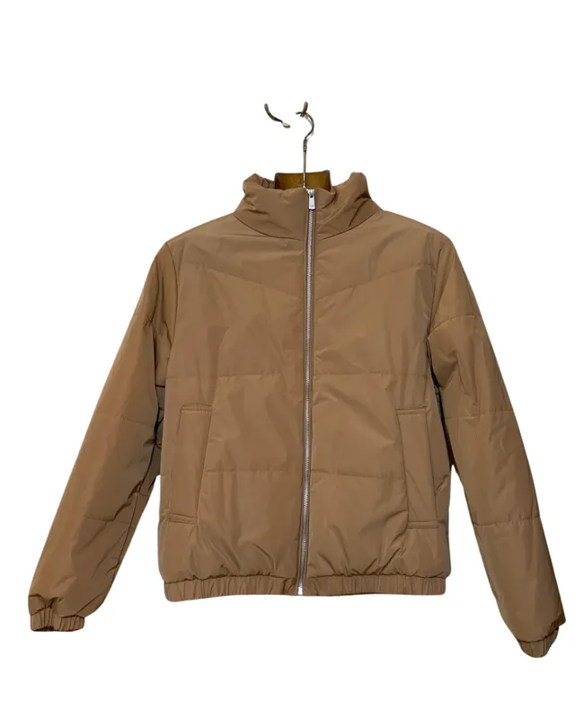 Campera puffer marrón
