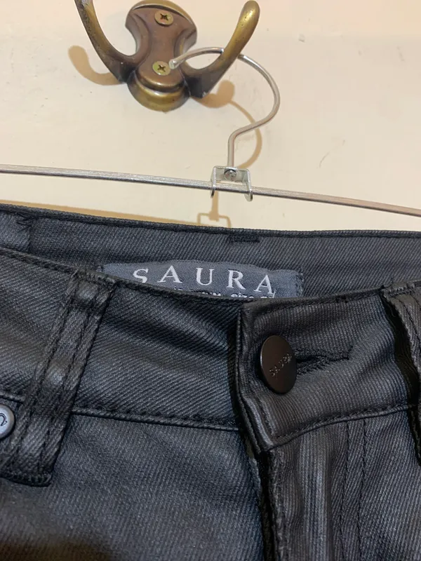 Pantalón eco cuero negro