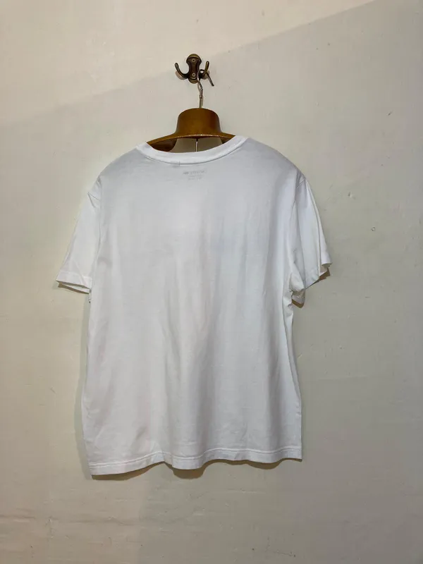 Remera blanca de algodon