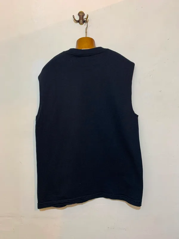 Remera sin mangas negra
