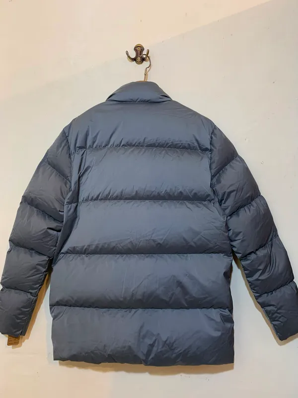 Campera puffer gris