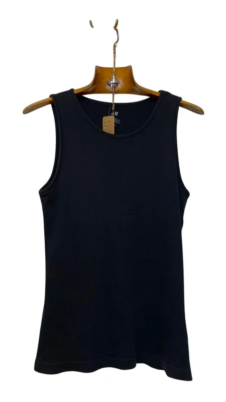 Musculosa negra