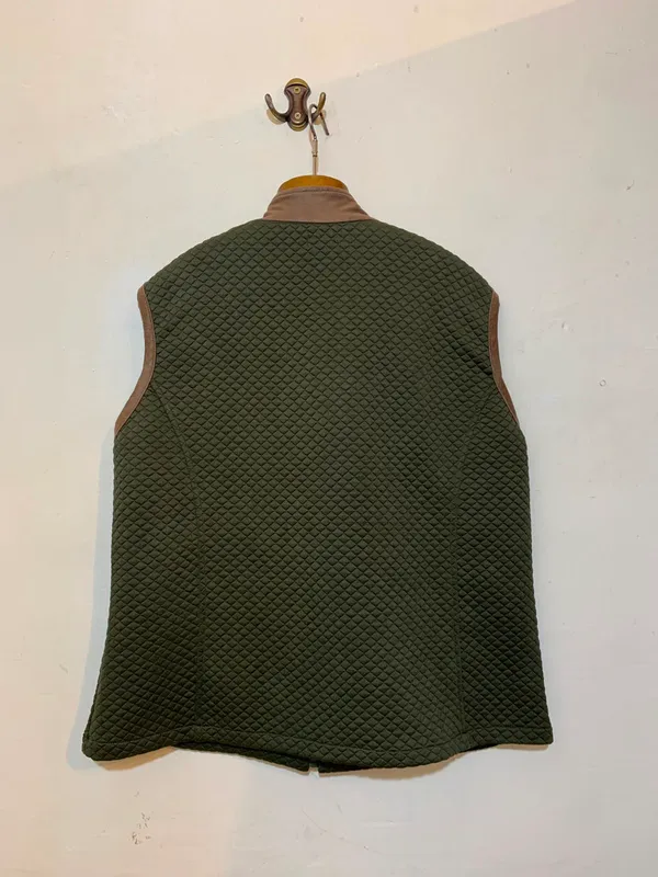 Chaleco capitoneado verde militar