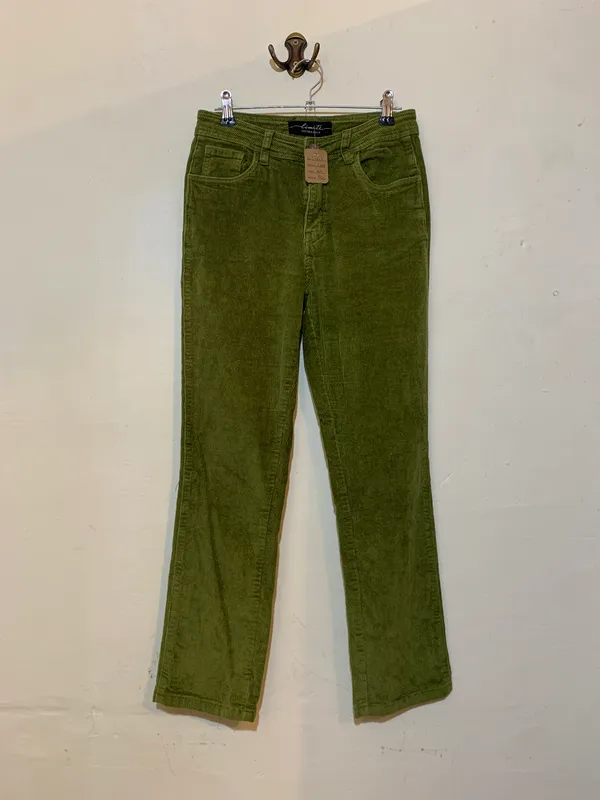 Pantalon de pana verde oliva