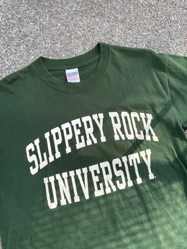 REMERA UNIVERSITARIA