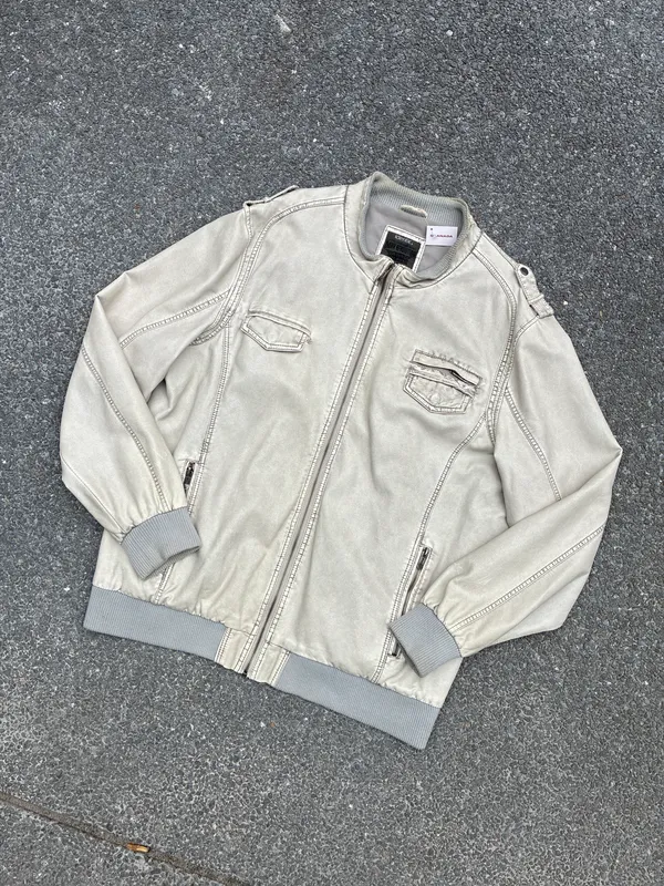 CAMPERA DE CUERO