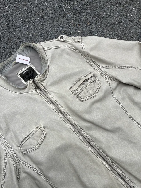 CAMPERA DE CUERO