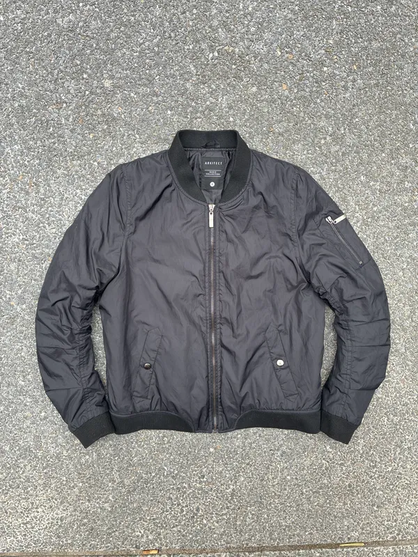 BOMBER NEGRA