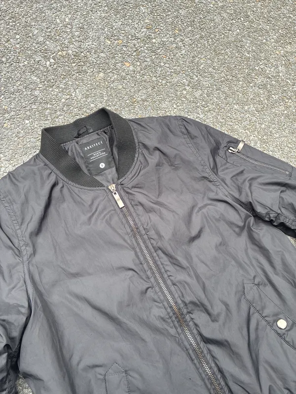 BOMBER NEGRA